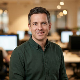 Daniel Carter, director de tecnología en Nítido Truequial, mostrado en una imagen de perfil